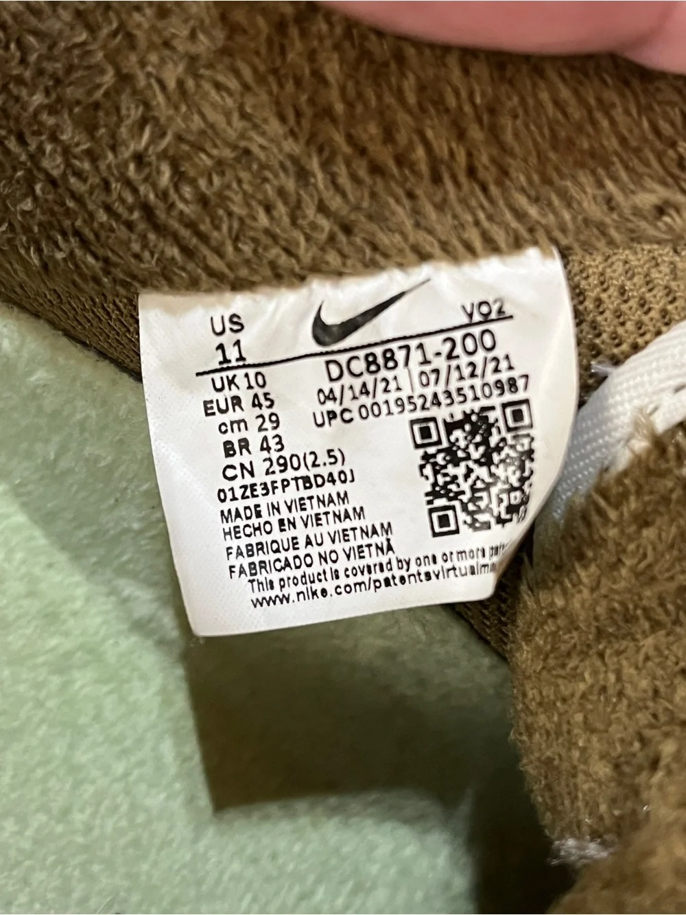 Mens size 11 Nike Air Force 1 Toasty Rattan Shoes Please Read